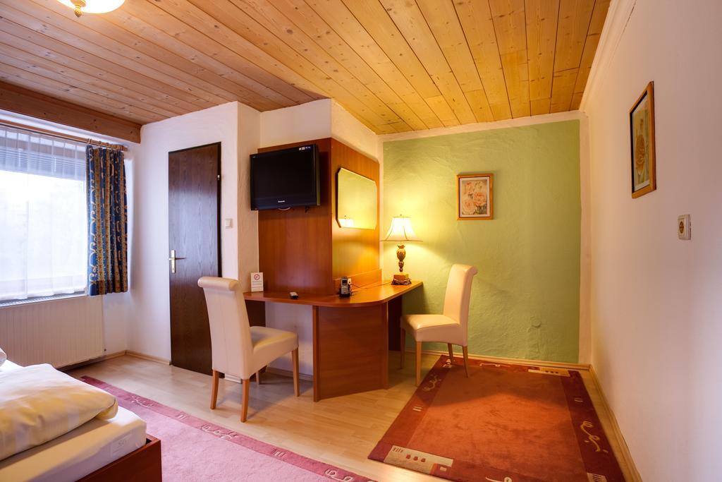 Cityhotel Schwarzer Baer İnnsbruck Oda fotoğraf