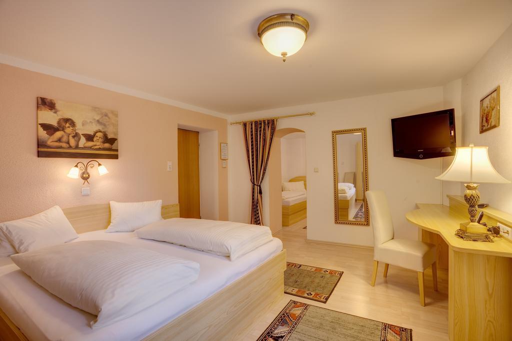 Cityhotel Schwarzer Baer İnnsbruck Oda fotoğraf